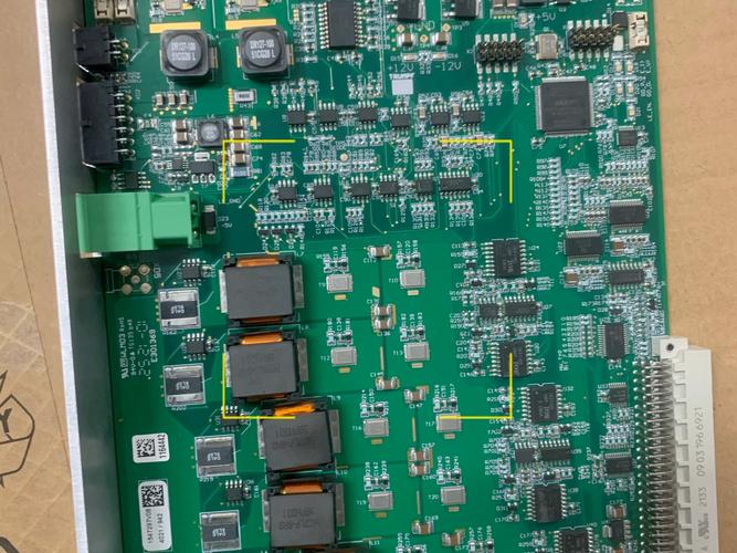 如何制作電路板維修臺(tái)子？快速解決您的電路板維修問題！